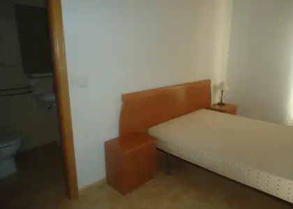 Alquiler de duplex de dos dormitorios con garaje seminuevo y trastero en Manzanares