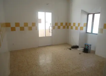 Alquiler de local de 250 metros cuadrados en Manzanares