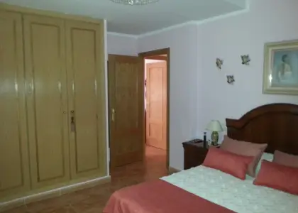 Alquiler de piso de 2 dormitorios muy amplio y seminuevo en Manzanares