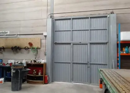 Amplia Nave Industrial en Polígono La Nava. en Puertollano