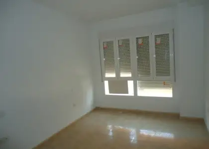 Apartamento en venta muy amplio y luminoso en zona residencial en Manzanares
