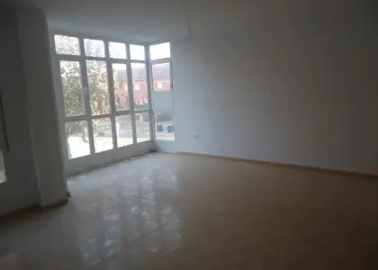 Apartamento en venta muy amplio y luminoso en zona residencial en Manzanares