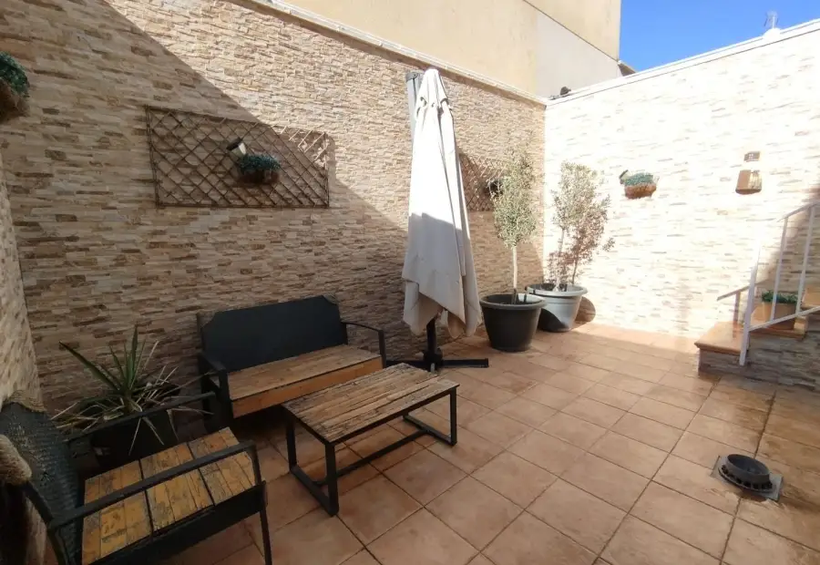 Casa/Chalet adosado En Venta Calle Castilla La Mancha, Tomelloso en Tomelloso