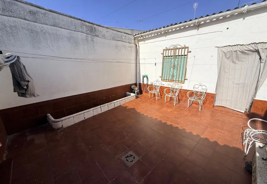Casa/Chalet pareado En Venta Calle Acuña, Tomelloso en Tomelloso