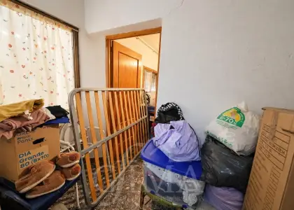 Casa de 4 dormitorios con patio, corral y cochera en parcela de 355 m² en Tomelloso en Tomelloso