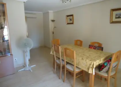 Duplex de 2 dormitorios centrico. Seminuevo. en Manzanares