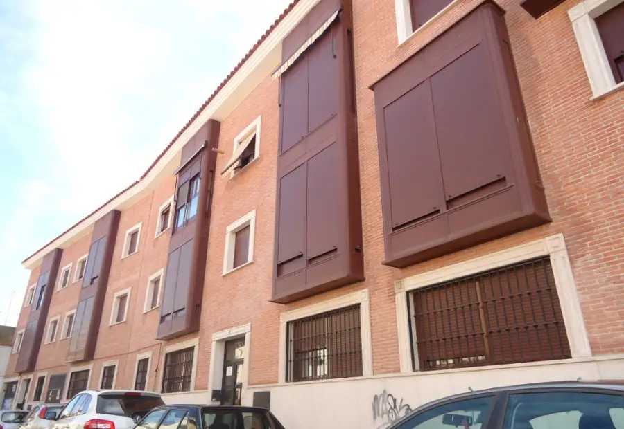 Duplex de 4 dormitorios. Centrico. Seminuevo. Garaje. en Manzanares