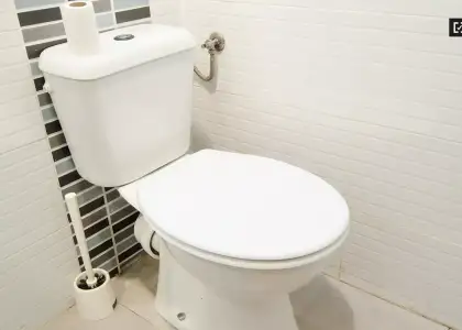 Habitación amueblada con balcón en piso compartido, Ciutat Vella en Valencia