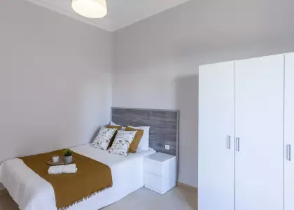 Habitación en un piso compartido de 7 dormitorios en alquiler en Arrancapins, Valencia en Valencia