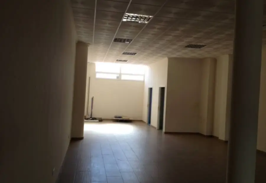 Local comercial nuevo en alquiler en Manzanares
