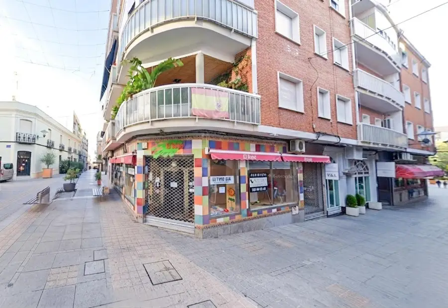 Local en Alquiler en calle Velez en Puertollano