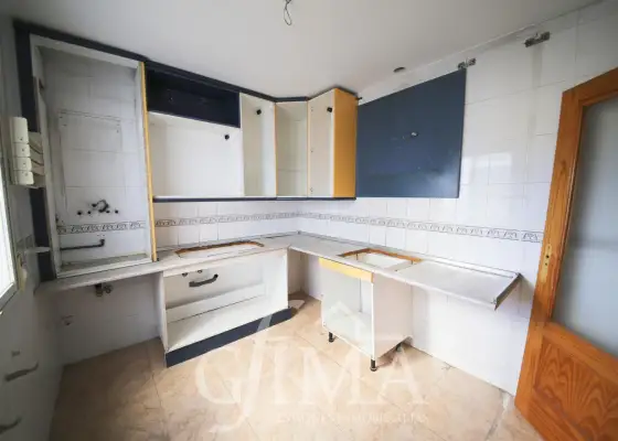 Piso en venta de 2 dormitorios en calle Doña Crisanta en Tomelloso