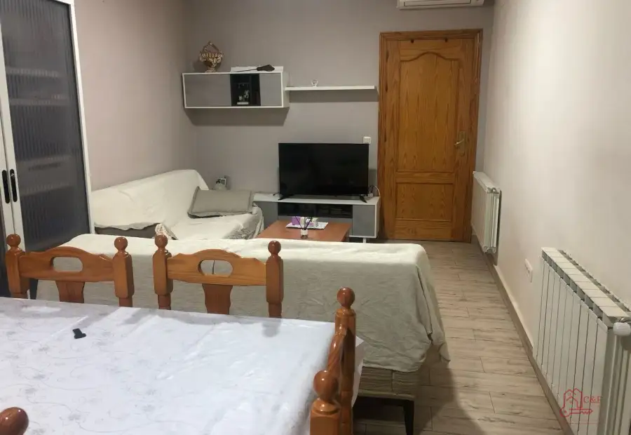 Piso en venta en Alcázar De San Juan, de 88 m2 con 2 dormitorios y baño por 105.000 €, Ref. 0266 en Alcázar de San Juan