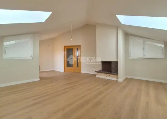 Piso en venta en Sigüenza - Sigüenza, 179.000 €, 131 m2, ref. 665631