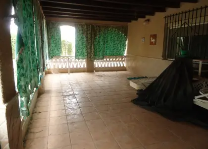 Se alquila chalet de dos dormitorios completamente amueblado. en Manzanares