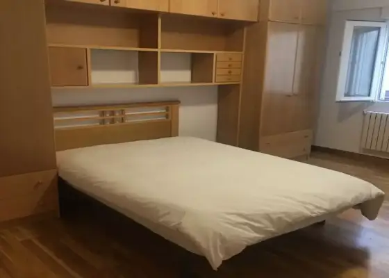 Se alquila habitación en piso compartido en Pamplona