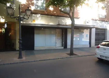 Se alquila local comercial de 80 metros cuadrados en el centro de Manzanares en Manzanares