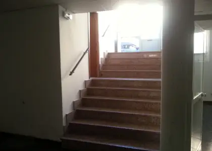 Se aquila local comercial en el centro en Manzanares