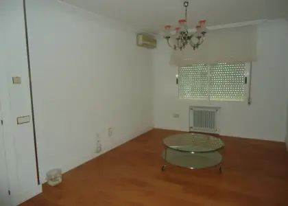 Se vende adosado de cuatro dormitorios en zona residencial en Manzanares