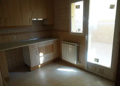 Se vende casa adosa de cuatro dormitorios en zona centro en Manzanares