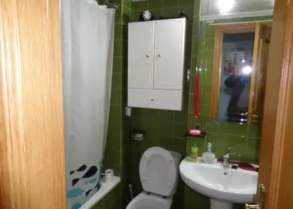 Se vende piso amplio reformado en Manzanares