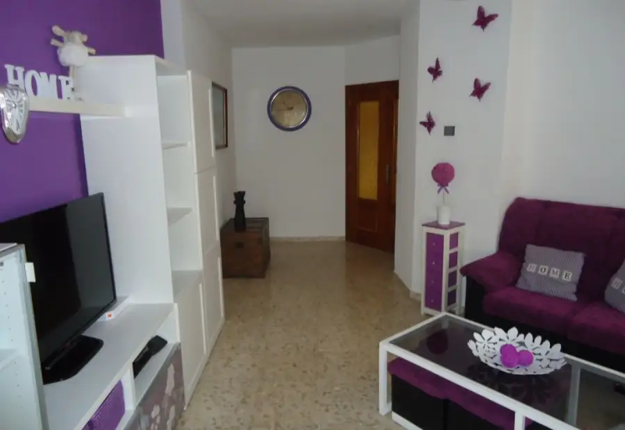 Se vende piso de cuatro dormitorios en buena zona en Manzanares