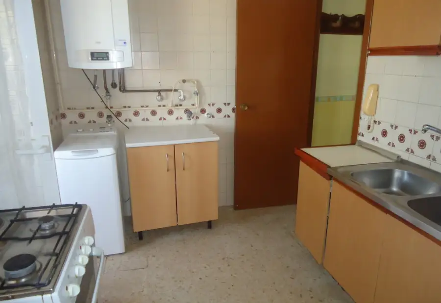 Se vende piso de cuatro dormitorios en zona nuevo Manzanares en Manzanares