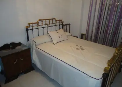 Se vende piso de tres dormitorios en zona centro con garaje en Manzanares