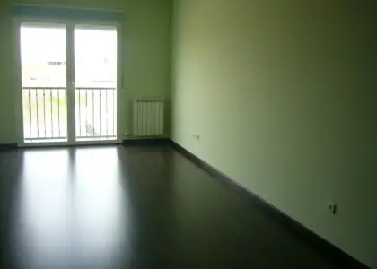 se vende piso nuevo duplex muy luminoso en Manzanares