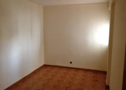 Se vende piso para reformar en Manzanares