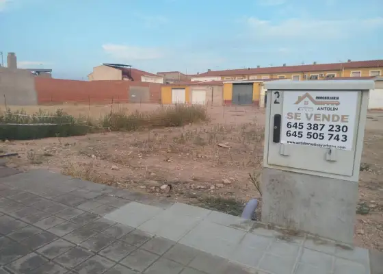 Solar en venta en Manzanares