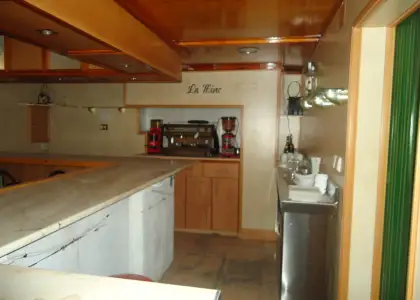 Venta de bar totalmente equipado en Manzanares