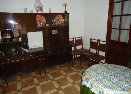Venta de casa de vecinos en zona nuevo centro de salud en Manzanares
