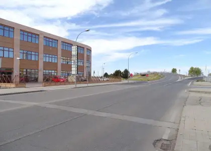 Venta de parcela de 176 M2 con 22 metros de fachada en Manzanares