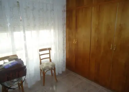Venta de piso de cuatro dormitorios y dos baños en el centro en Manzanares