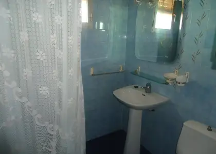 Venta de piso de cuatro dormitorios y dos cuartos de baño y Plaza de Garaje Zona Residencial los Alamos en Manzanares