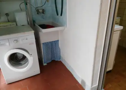 Venta de piso de tres dormitorios y un baño en el centro en Manzanares
