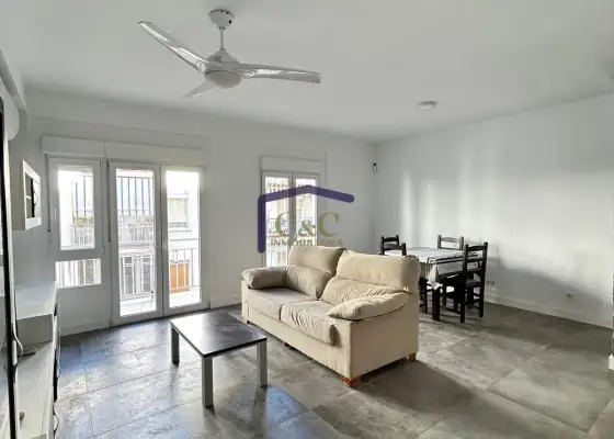 venta de piso en Manzanares, Mercado municipal